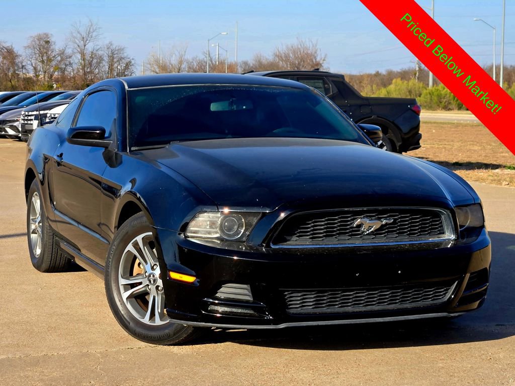Used 2014 Ford Mustang Premium image 1