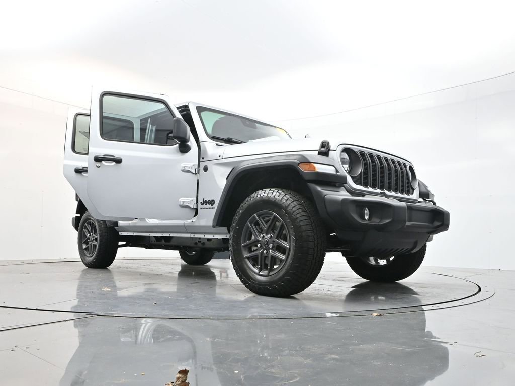 Used 2024 Jeep Wrangler Sport S image 39