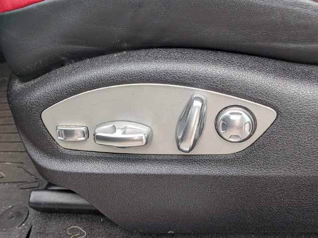 Used 2020 Porsche Macan S AWD/4WD image 19