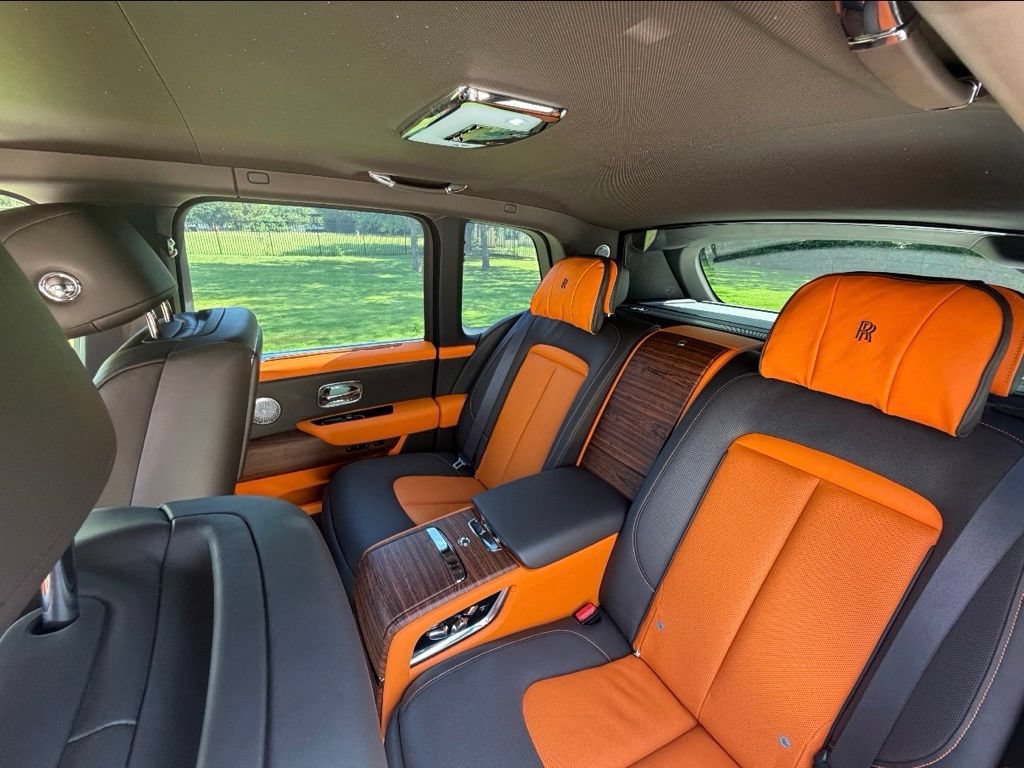 Used 2023 Rolls-Royce Cullinan w/ Cullinan Package AWD/4WD image 26