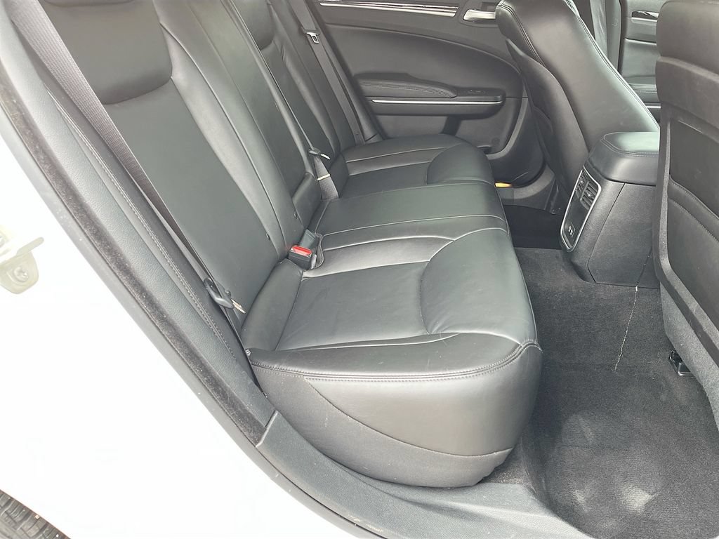 Used 2023 Chrysler 300 Touring L AWD/4WD image 26