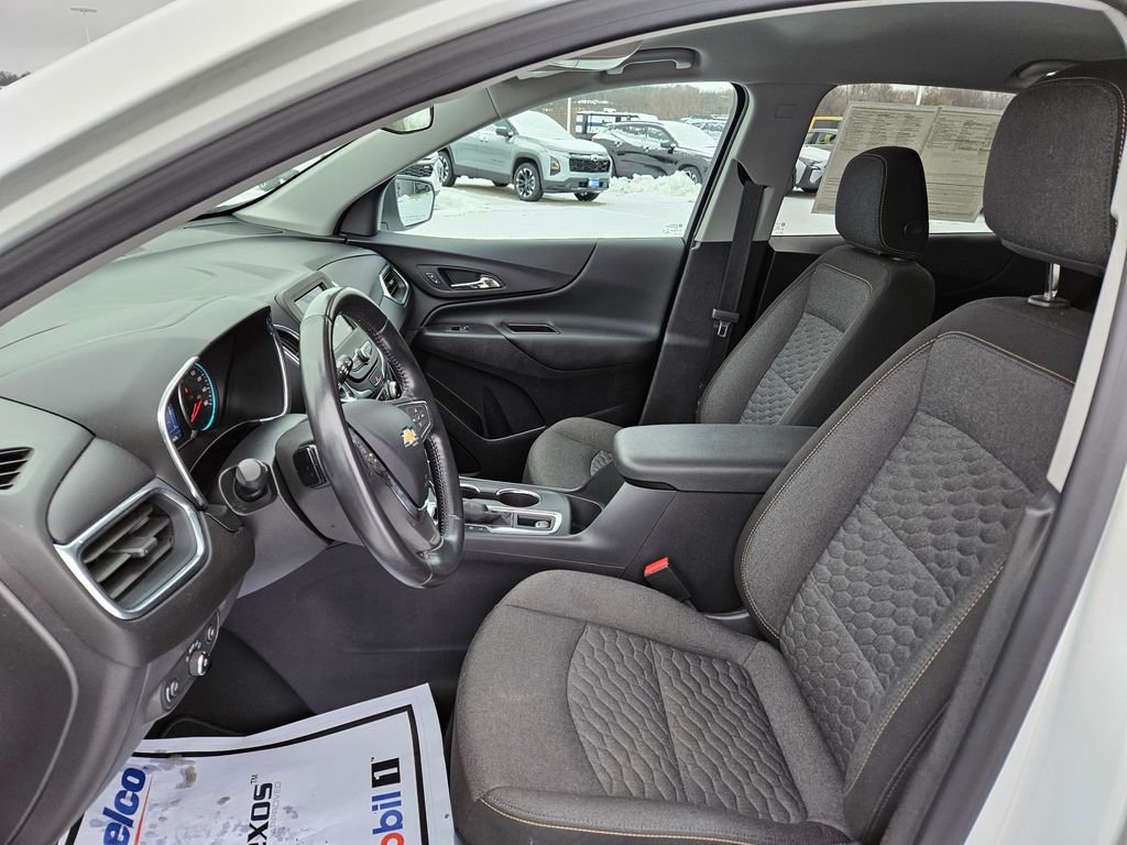 Used 2021 Chevrolet Equinox LT image 23