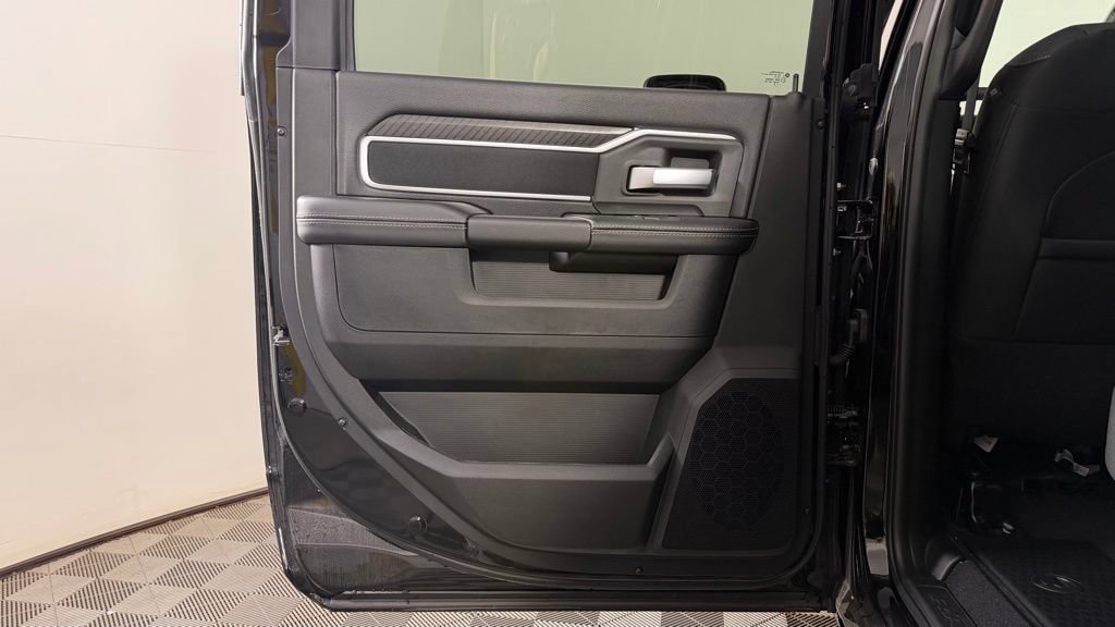 New 2026 RAM 2500 Big Horn AWD/4WD image 21