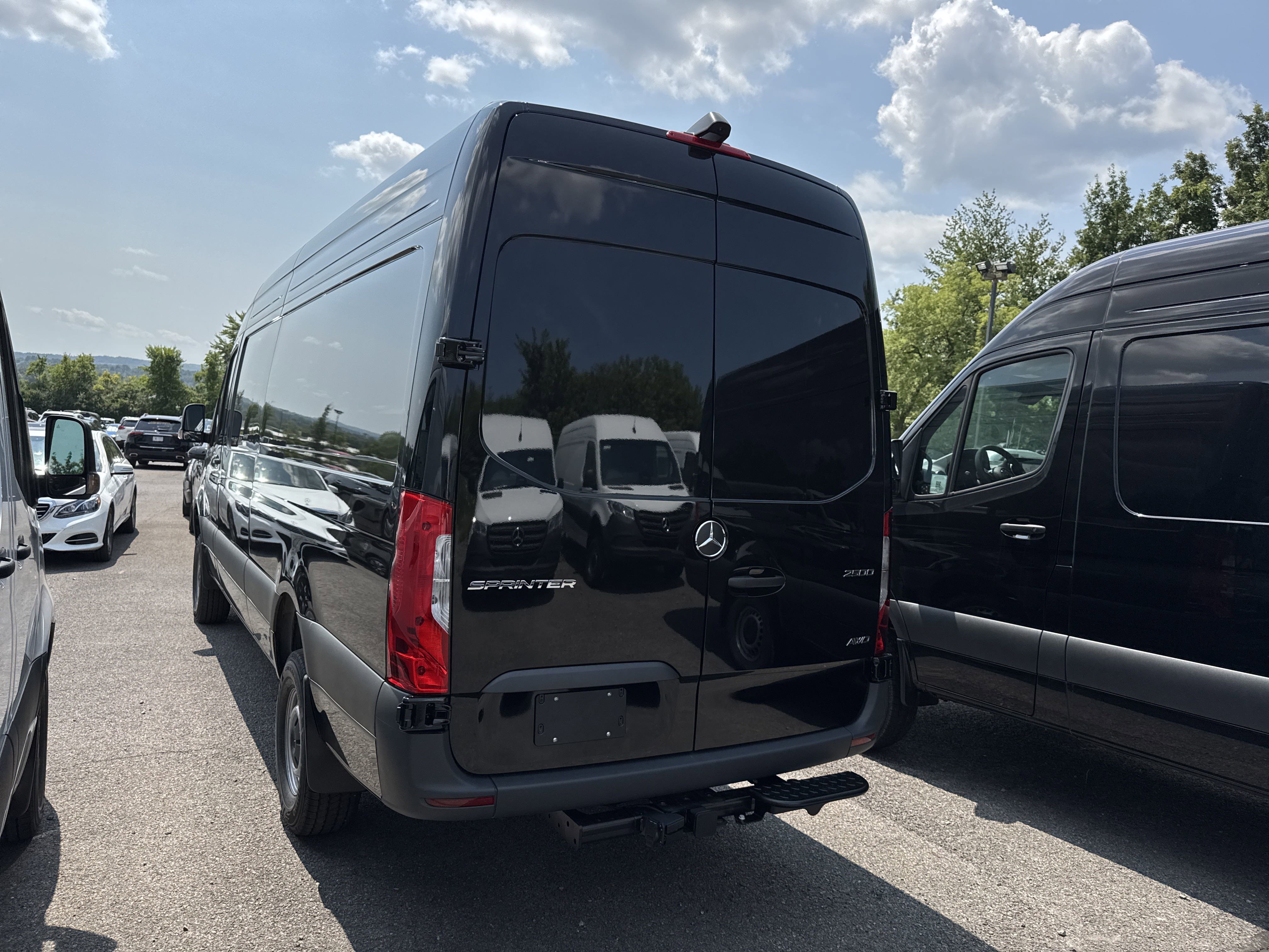 New 2025 Mercedes-Benz Sprinter 2500 image 4