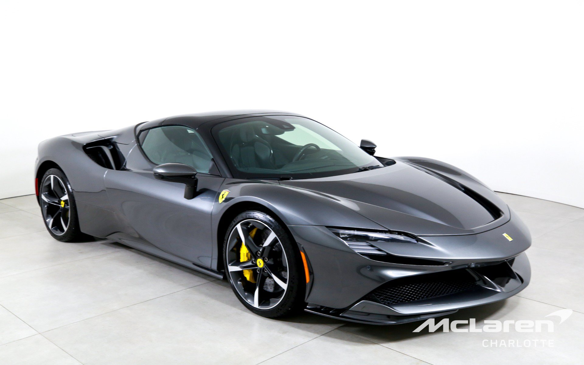 Used 2022 Ferrari SF90 Spider AWD/4WD image 3