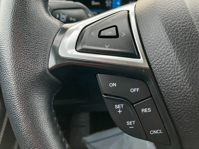 Used 2024 Ford Edge Titanium image 8