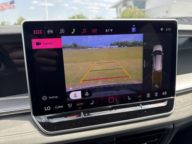 New 2026 Volkswagen Tiguan SE R-Line FWD image 14