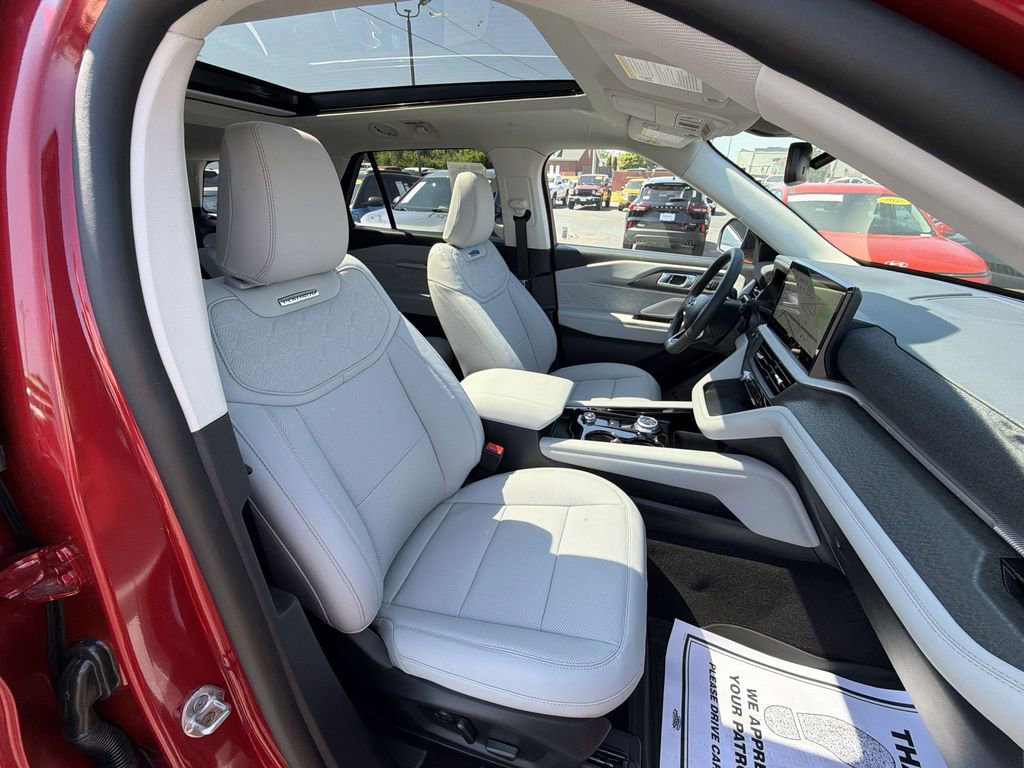 New 2026 Ford Explorer Platinum AWD/4WD image 32