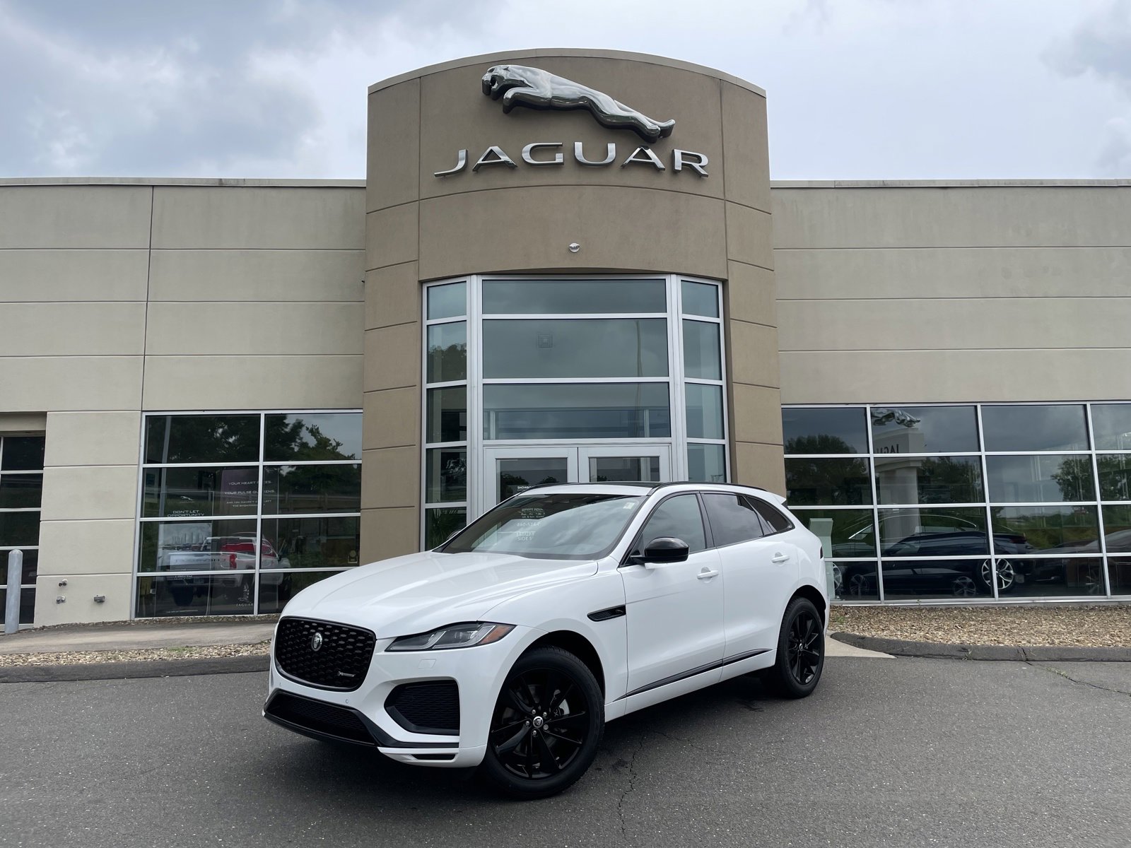 New 2025 Jaguar F-PACE R-Dynamic S video 1