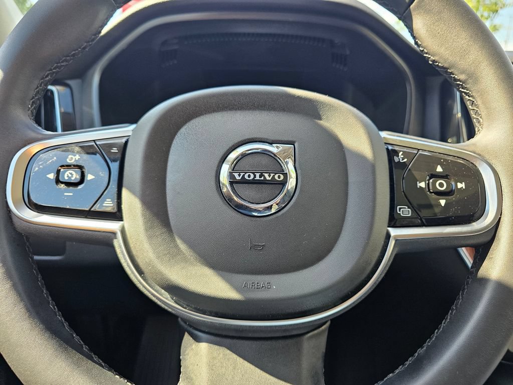 Used 2023 Volvo XC60 B5 Plus w/ Climate Package AWD/4WD image 19