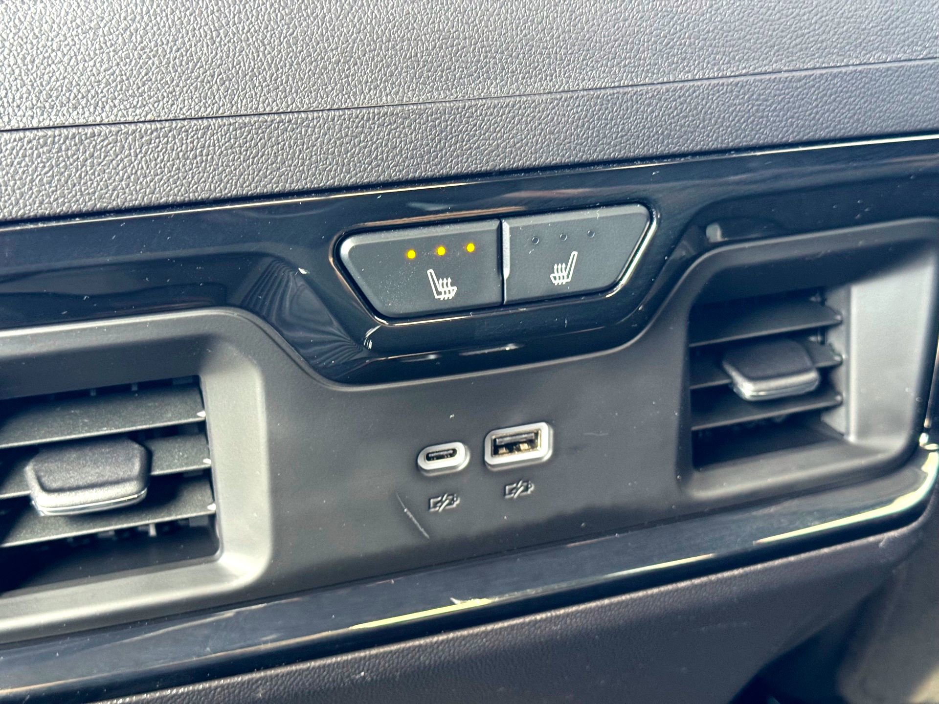 Used 2024 GMC Sierra 1500 AT4X w/ AT4X AEV Edition image 24