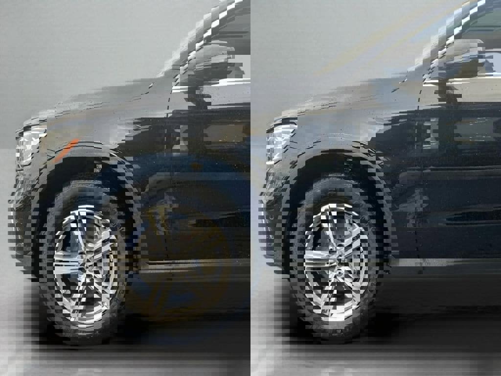 Used 2022 Mercedes-Benz GLC 300 4MATIC image 29