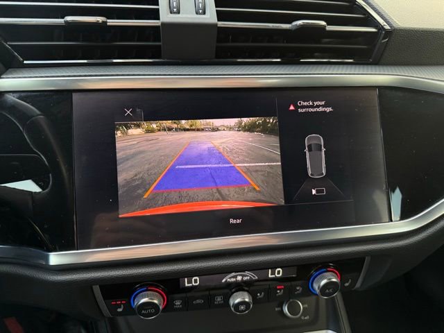 Used 2021 Audi Q3 2.0T Premium image 18