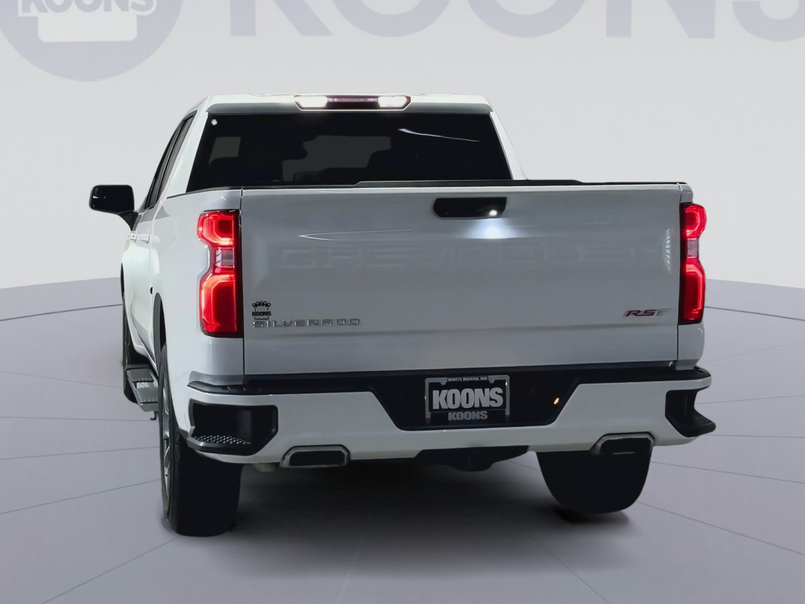 Used 2022 Chevrolet Silverado 1500 RST AWD/4WD image 10