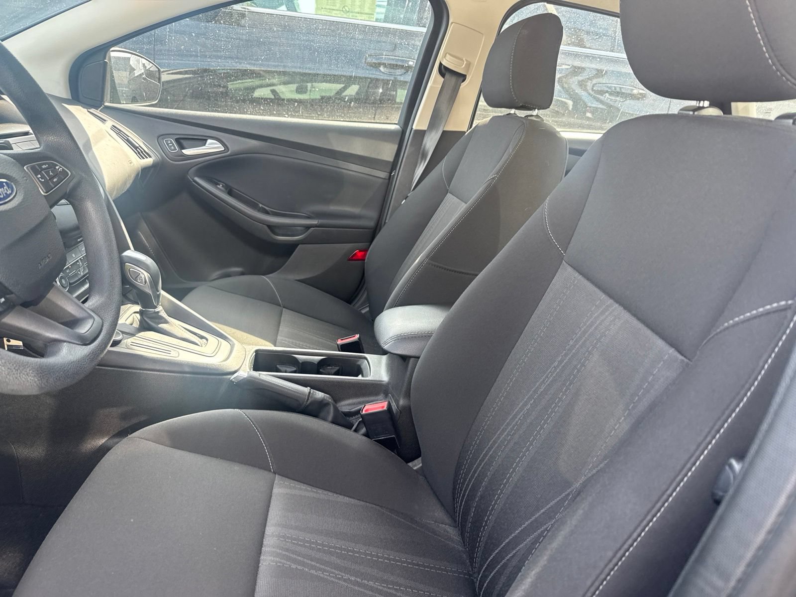Used 2015 Ford Focus SE w/ Reverse Sensing Package FWD image 7