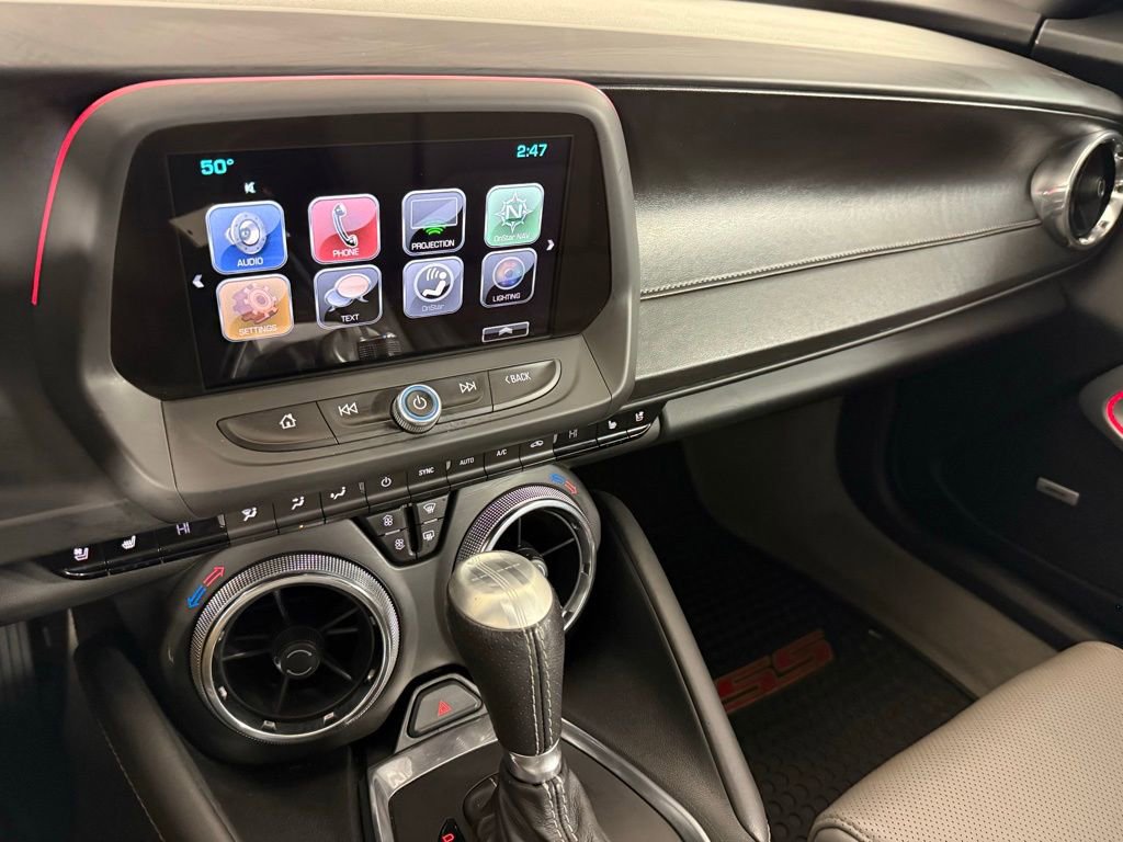 Used 2018 Chevrolet Camaro SS image 19