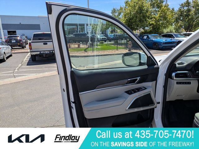 Used 2022 Kia Telluride EX w/ EX Premium Package AWD/4WD image 13