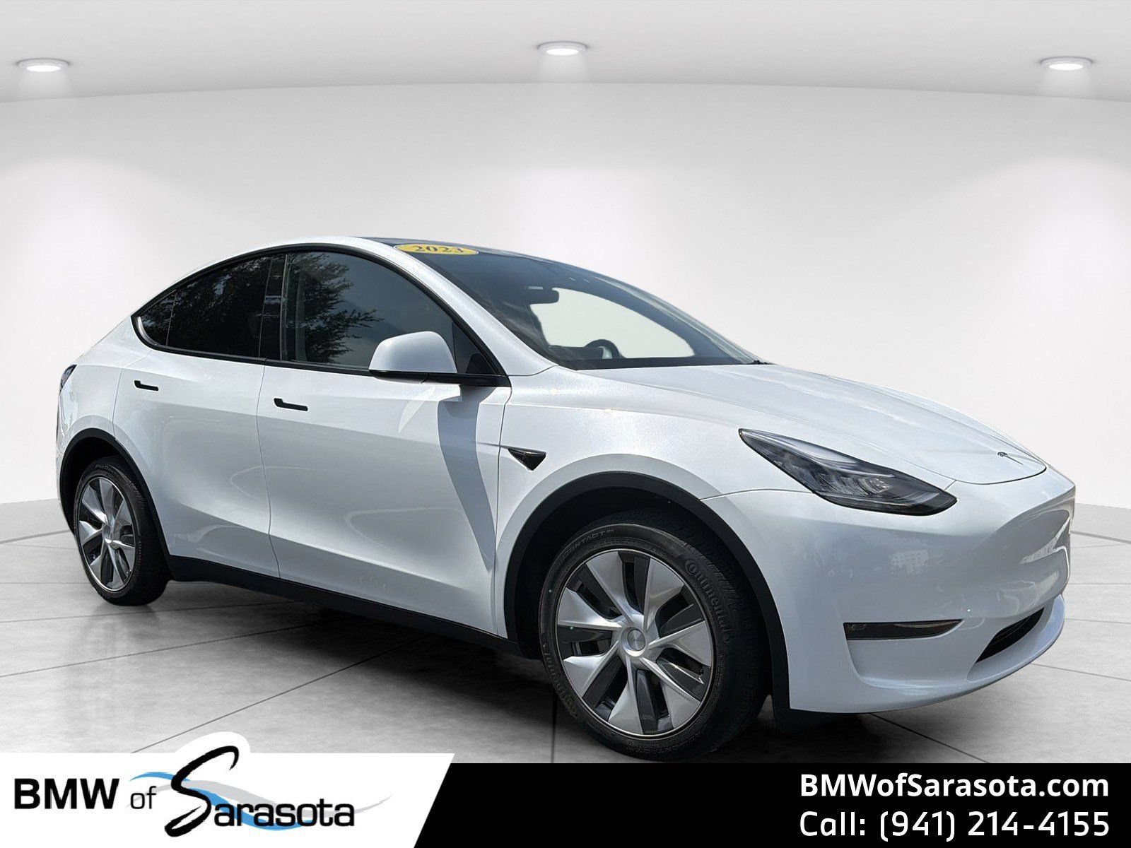 Used 2023 Tesla Model Y Performance AWD/4WD image 1