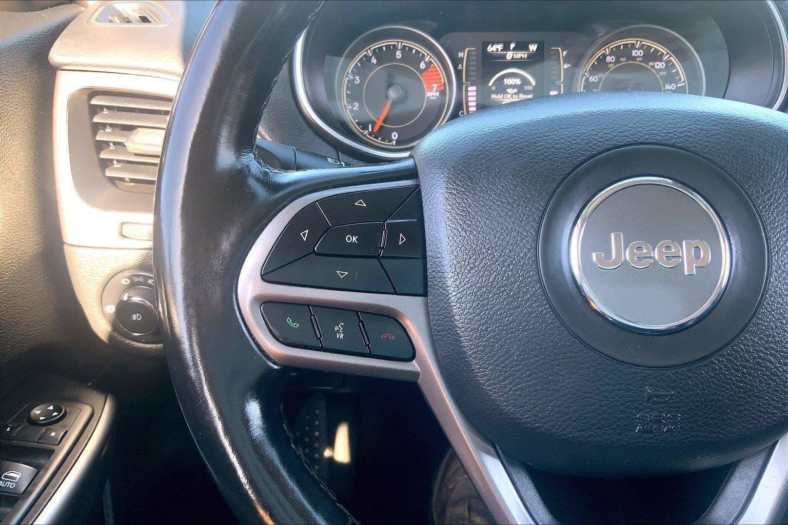 Certified 2021 Jeep Cherokee Latitude Plus AWD/4WD image 18