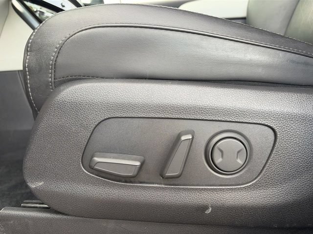 Used 2023 Kia Carnival EX FWD image 21