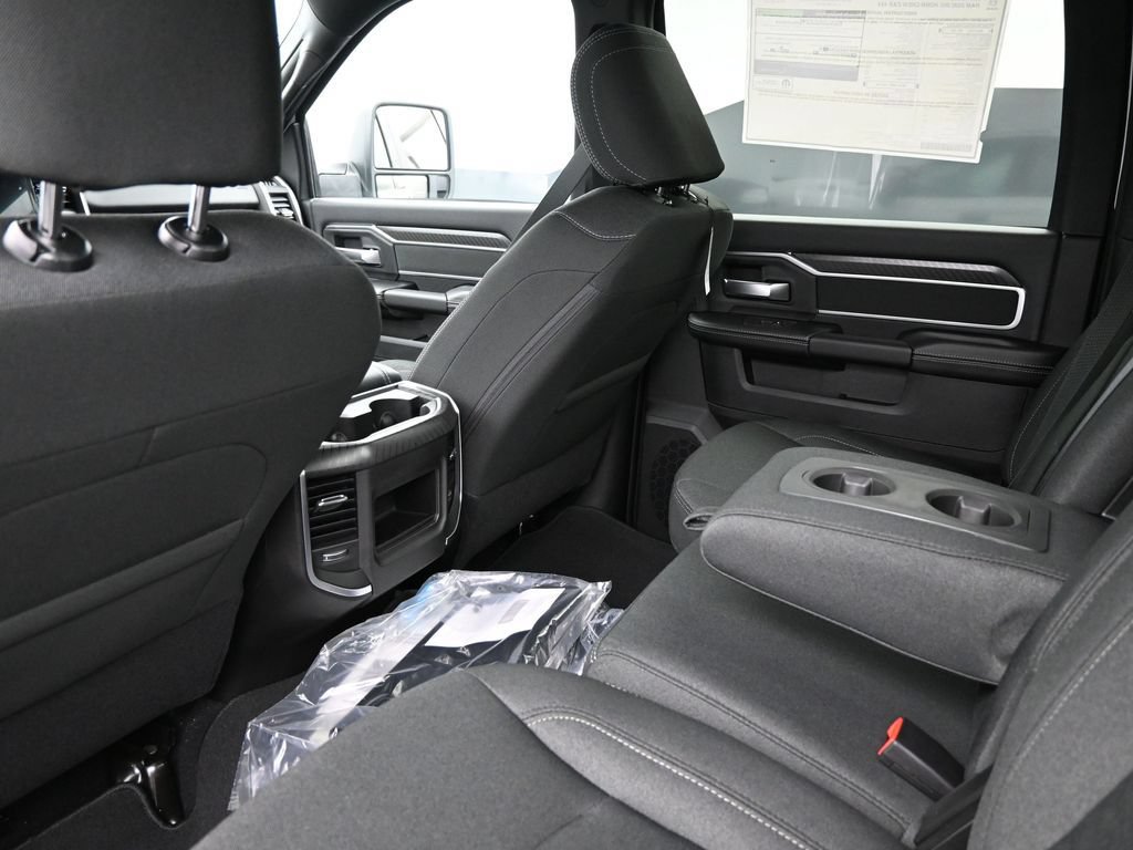 New 2026 RAM 2500 Big Horn AWD/4WD image 16