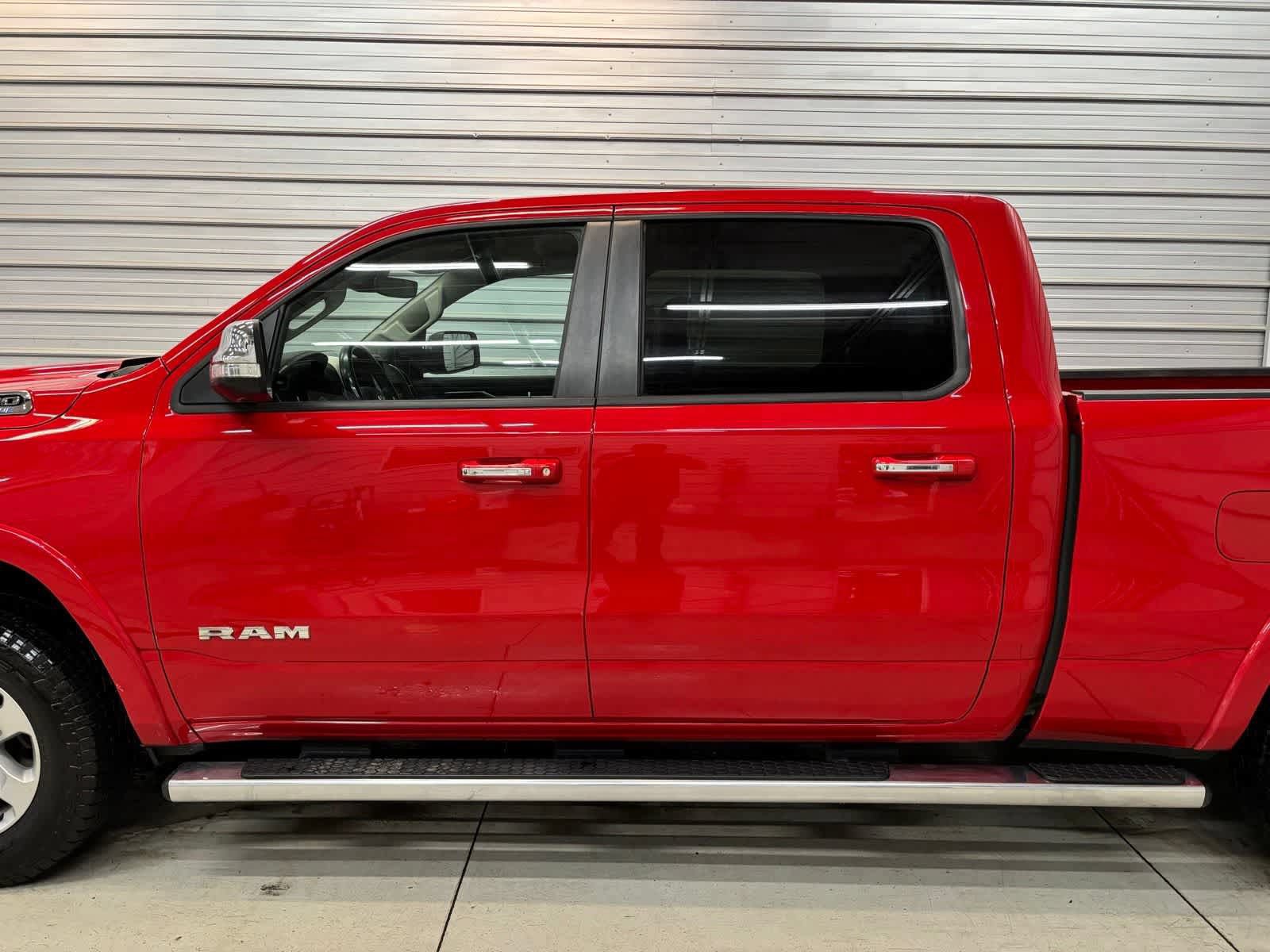 Used 2022 RAM 1500 Laramie AWD/4WD image 9