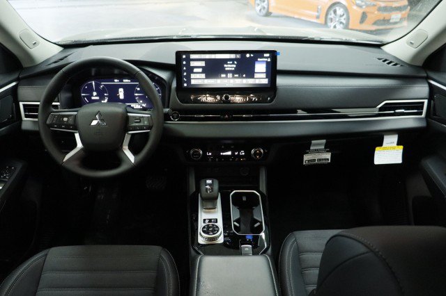 New 2026 Mitsubishi Outlander SE AWD/4WD image 19