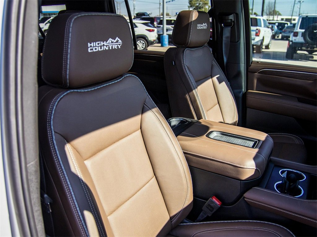 Used 2024 Chevrolet Suburban High Country image 22