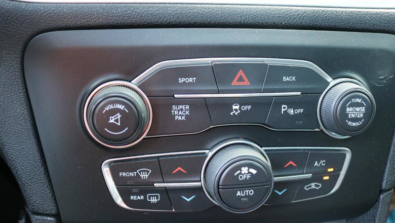 Used 2016 Dodge Charger R/T Scat Pack w/ Beats Audio Group RWD image 14