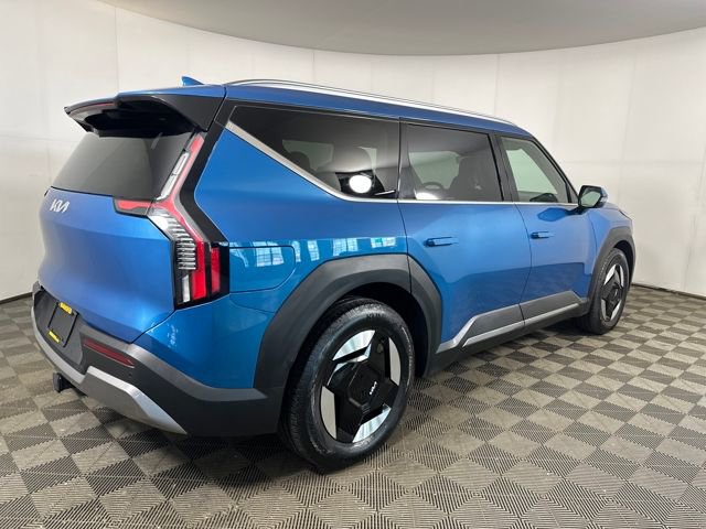 Used 2024 Kia EV9 Wind image 3