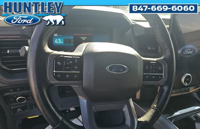 Used 2022 Ford F150 Lightning Lariat image 8