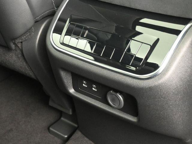 Certified 2025 INFINITI QX80 Sensory image 12