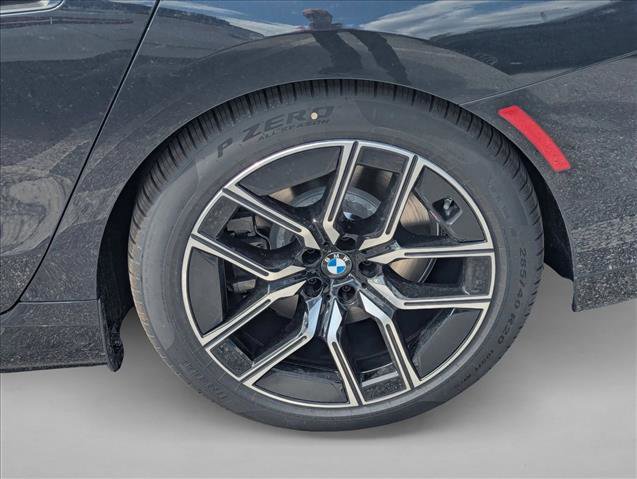 New 2026 BMW i7 xDrive60 w/ Executive Package AWD/4WD image 9
