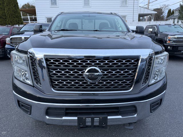 Used 2017 Nissan Titan SV image 29