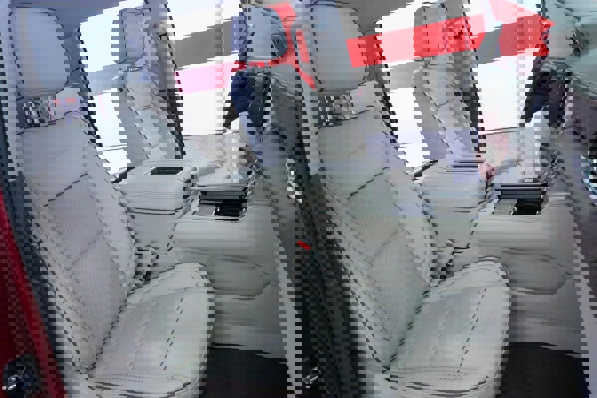 Used 2023 GMC Yukon XL Denali image 24