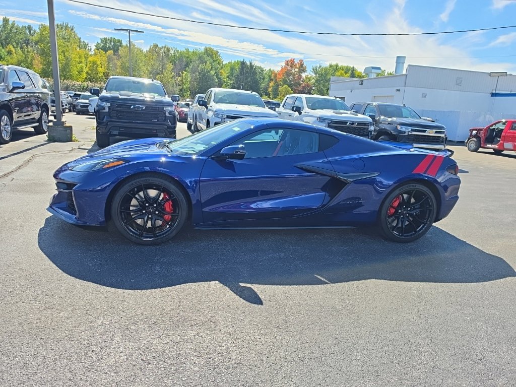 New 2027 Chevrolet Corvette Grand Sport w/ Z52 Sport Performance Package RWD image 4