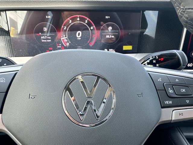 New 2026 Volkswagen Tiguan SE R-Line FWD image 10
