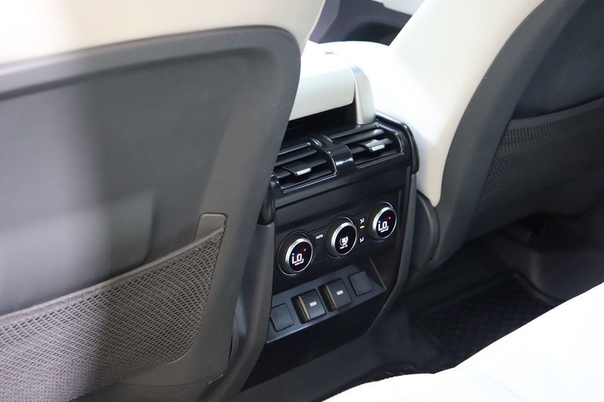 Used 2023 Land Rover Defender 130 First Edition AWD/4WD image 66