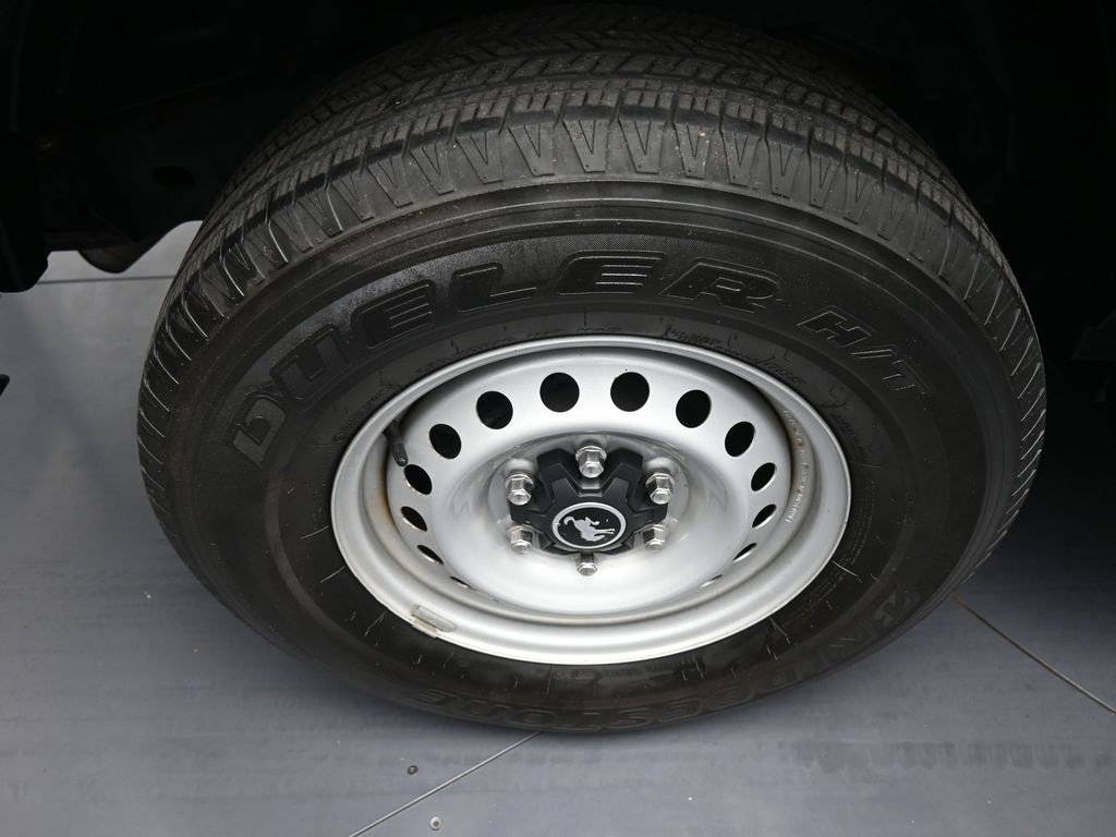 Used 2021 Ford Bronco Base image 12