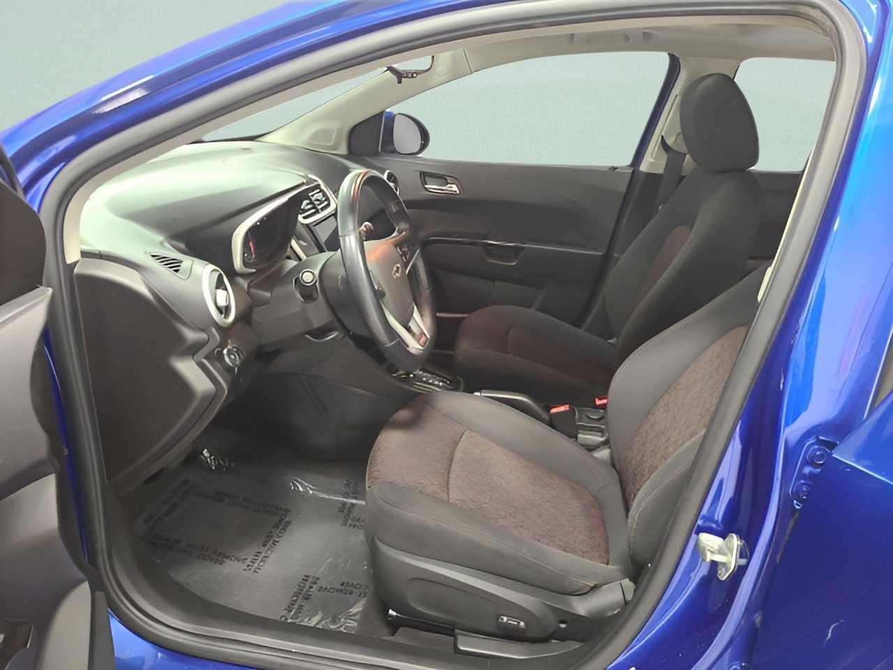 Used 2019 Chevrolet Sonic LT w/ Convenience Package FWD image 15