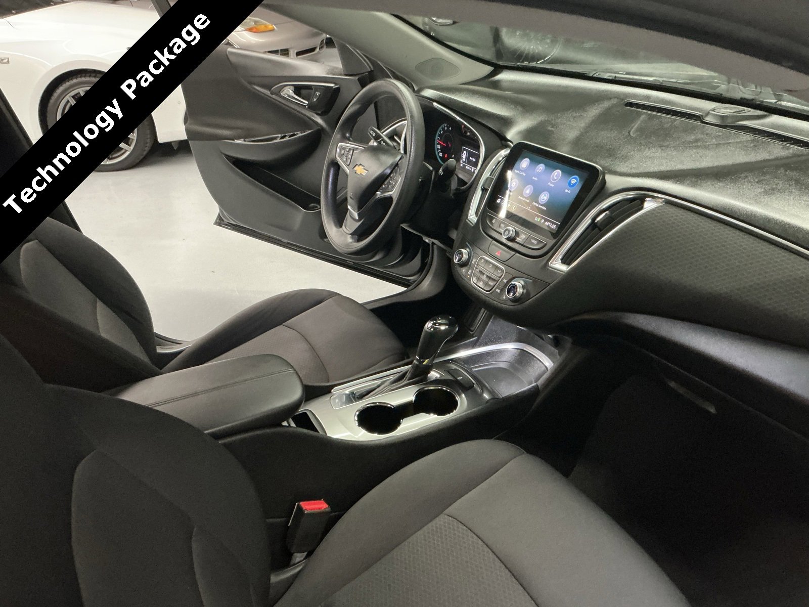 Used 2019 Chevrolet Malibu LT image 26