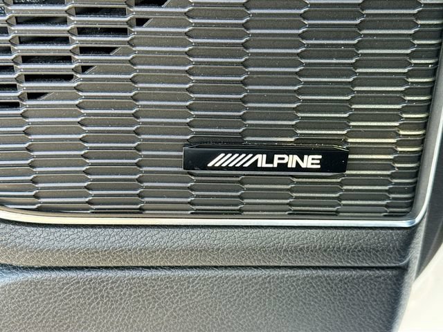 Used 2025 Jeep Grand Cherokee Overland AWD/4WD image 20
