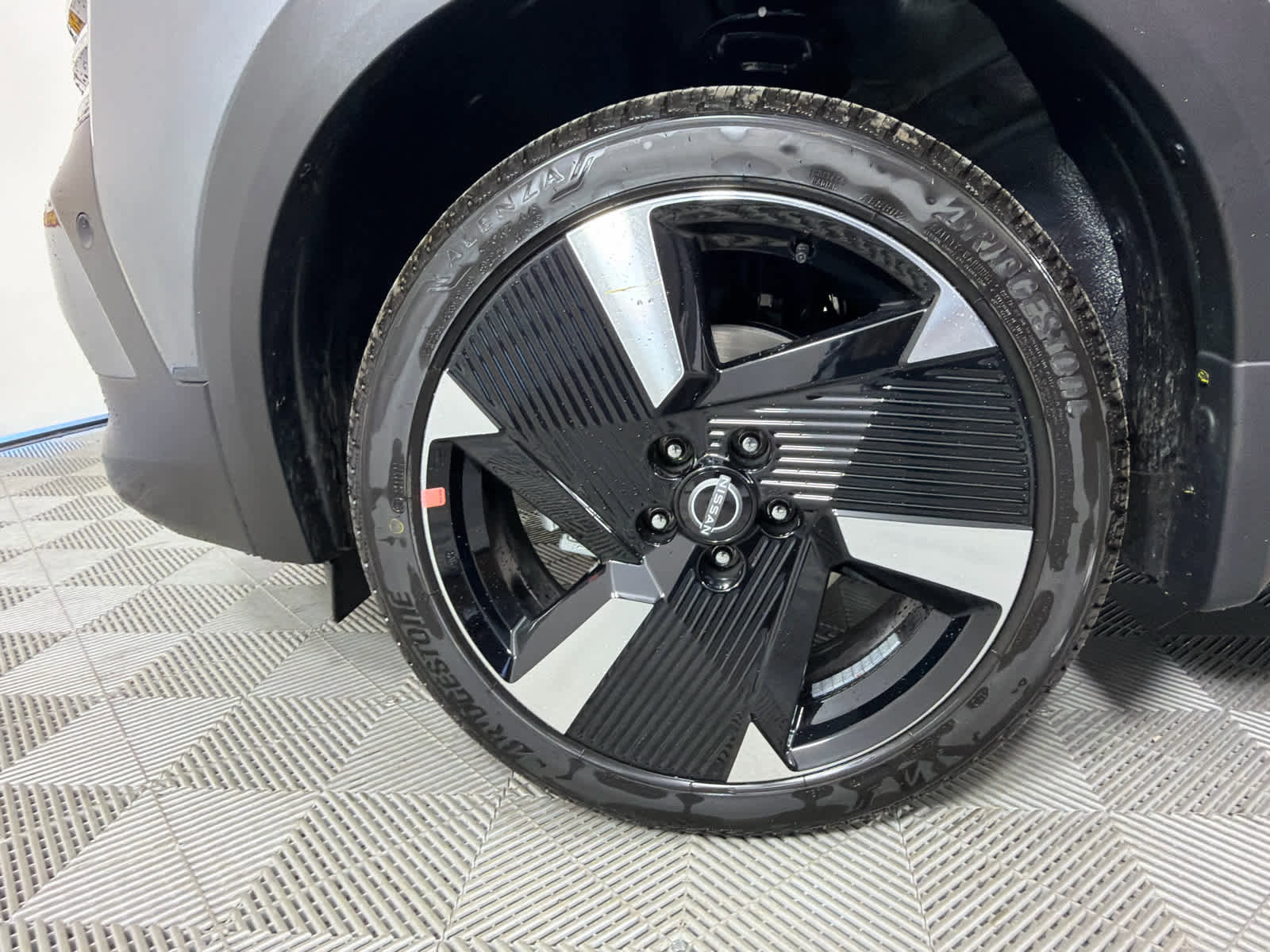 New 2026 Nissan Kicks SR image 11