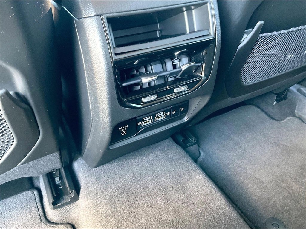 Used 2022 Jeep Grand Cherokee Limited image 26