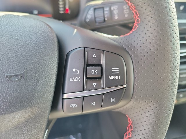New 2024 Ford Escape ST-Line w/ Tech Pack #1 FWD image 22