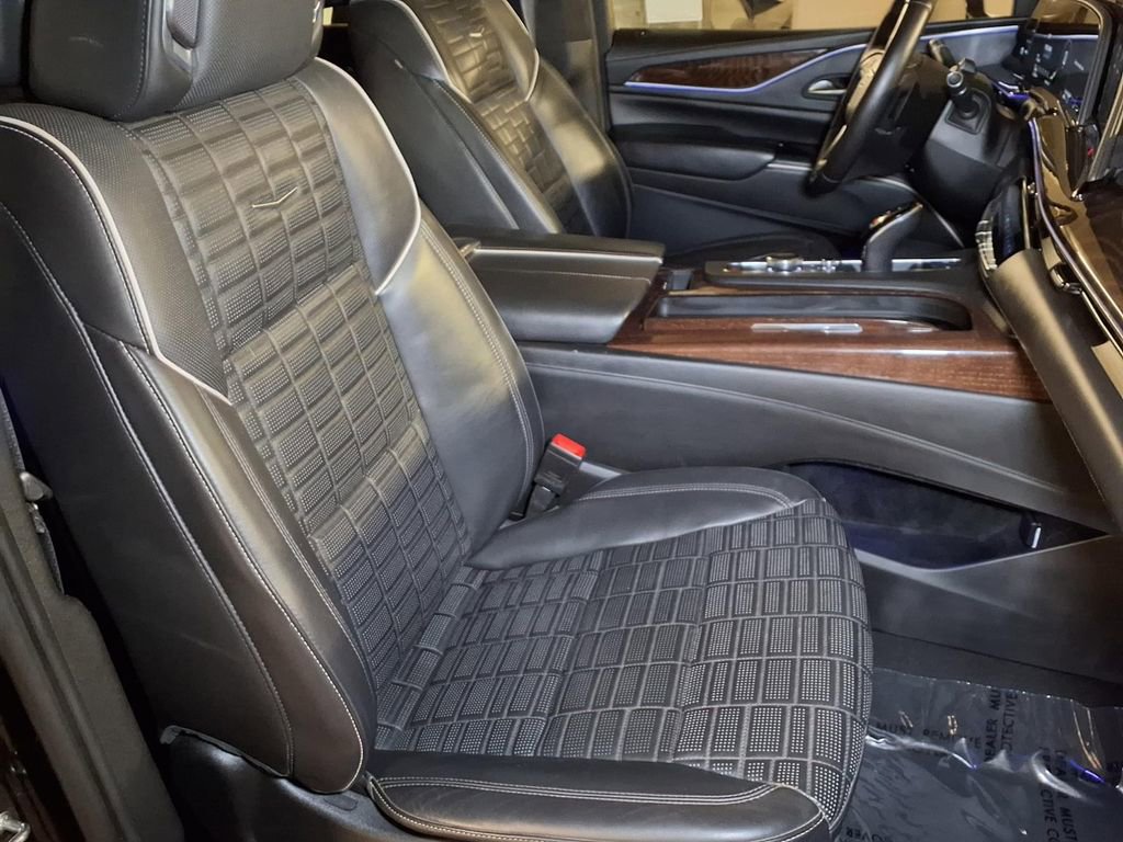 Used 2021 Cadillac Escalade ESV Sport Platinum AWD/4WD image 23