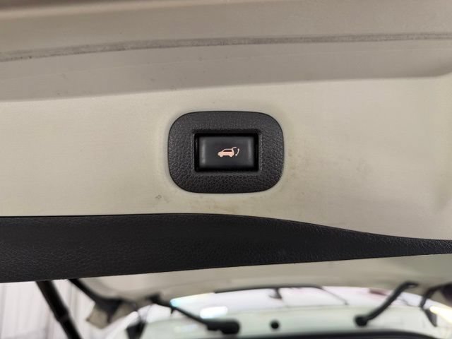 Used 2016 Nissan Rogue SL w/ SL Premium Package AWD/4WD image 10