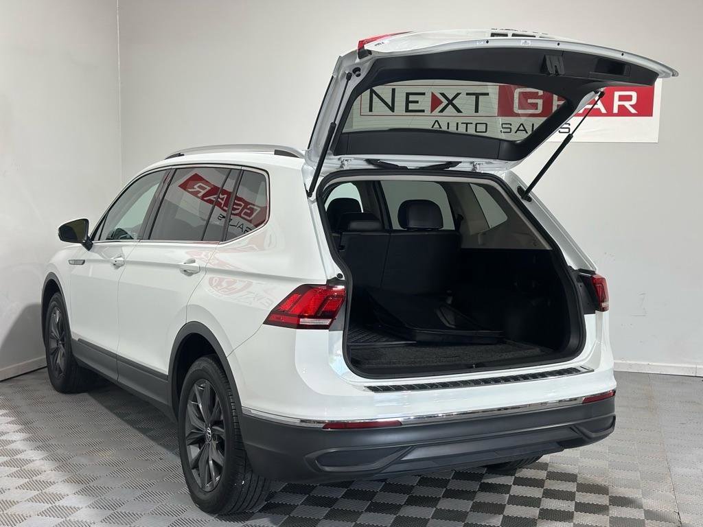 Used 2022 Volkswagen Tiguan SE image 39