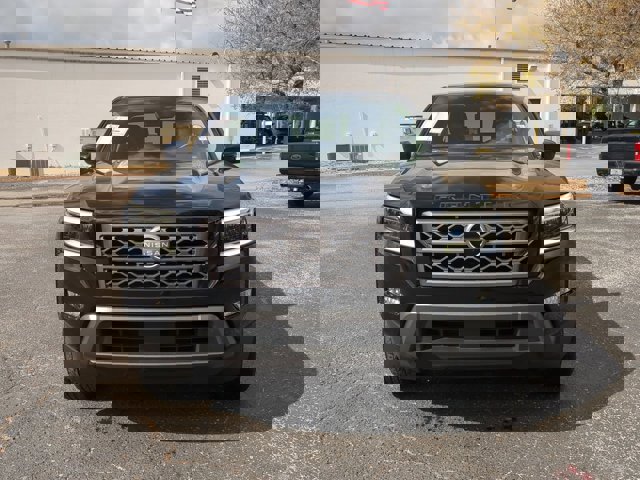 Certified 2024 Nissan Frontier SL w/ Technology Package image 9