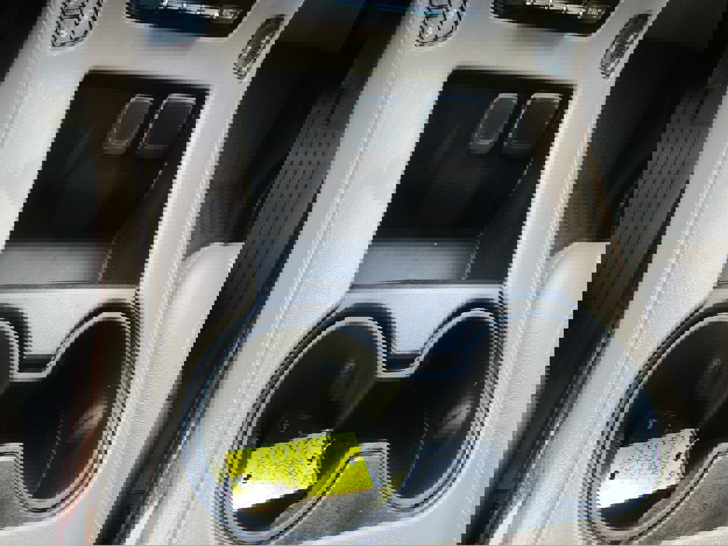 Used 2018 GMC Yukon XL SLT image 16